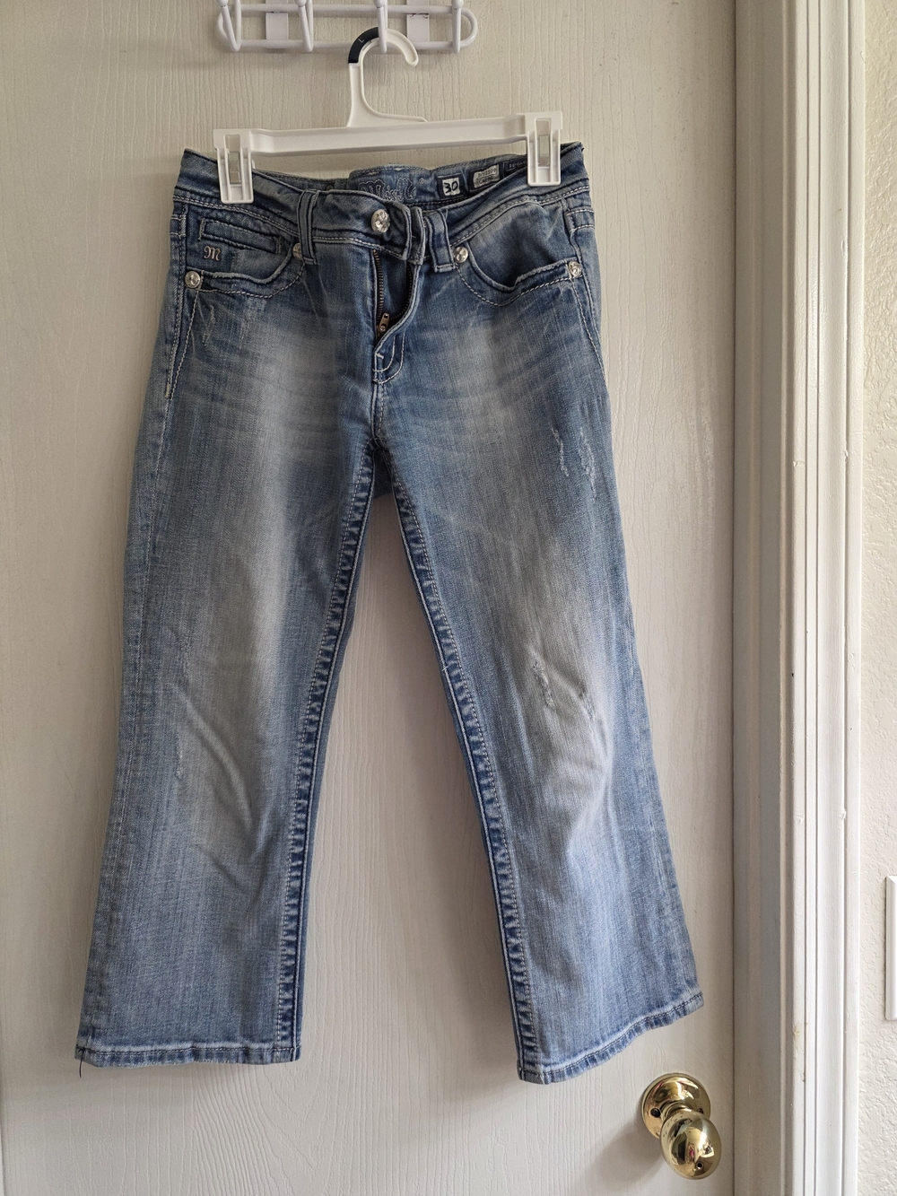 Miss Me Capri Jeans